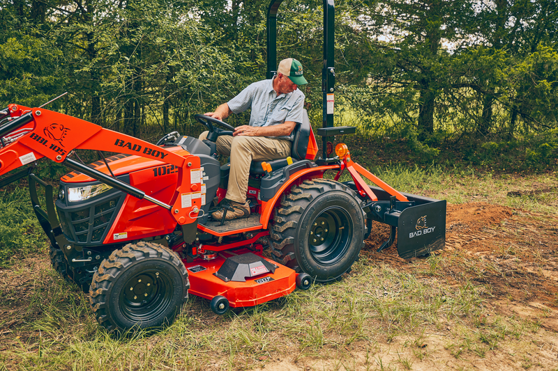 Bad Boy BB1025HIL10 Series, 25 hp W/ 105 Loader